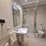 Pension Aussie II - Self Check-In 3* 圣塞瓦斯蒂安