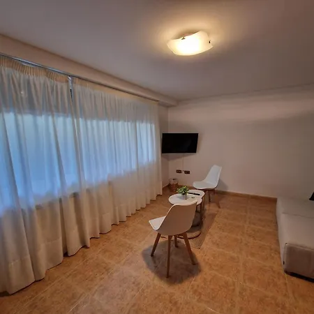 Pension Aussie II - Self Check-In 3* 圣塞瓦斯蒂安